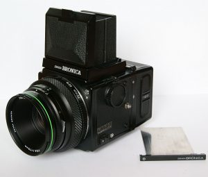Zenza Bronica ETRS with Bronica Zenzanon 75mm f2.8 EII lens - (1).jpg