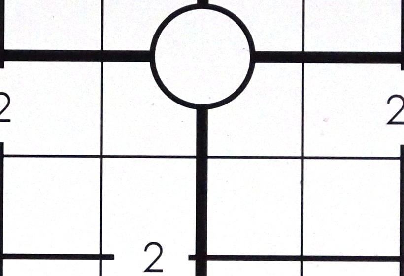 尼克尔(Nikkor)扫描仪40毫米,帧中心1x,1:1像素裁切。
