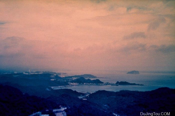 Contax TVS上的Lomochrome Purple XR100-400 Contax TVS上的Lomochrome Purple XR100-400