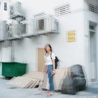 Nicole：Rolleiflex 2.8D TLR令人着迷的照片平滑度