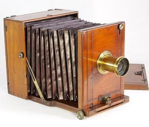 Bellows Wet-plate Camera 波纹管湿板相机（1870年代后期版）