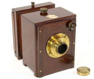 Single-Lens Stereo Camera